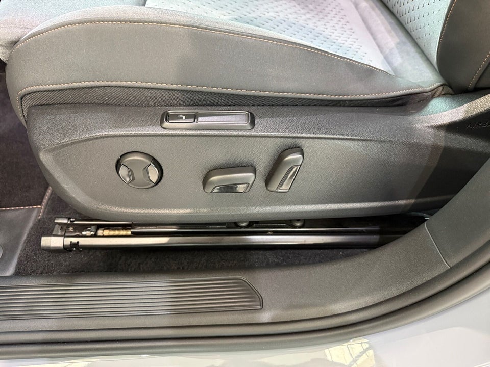 Cupra Born 58 Dinamica Pack High 5d