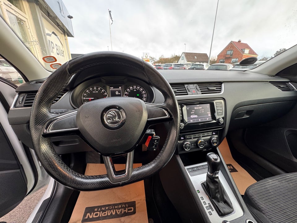 Skoda Octavia 1,6 TDi 105 Active Combi DSG 5d