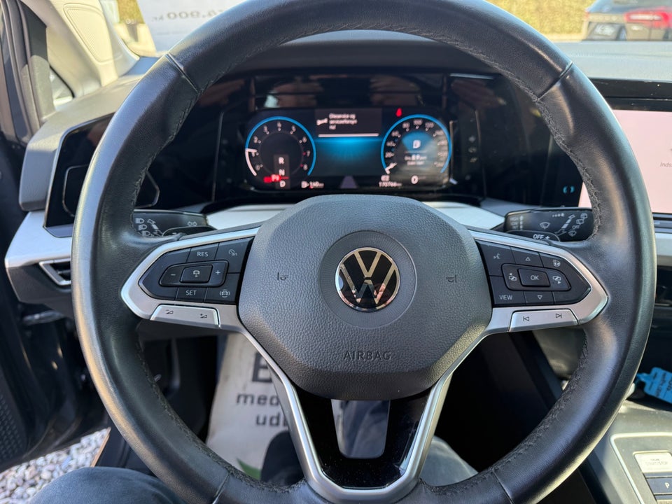 VW Golf VIII 1,5 eTSi 130 Life Variant DSG 5d