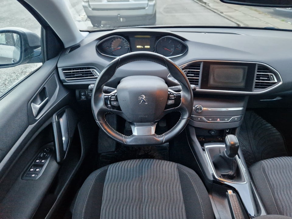 Peugeot 308 1,6 HDi 92 Active 5d