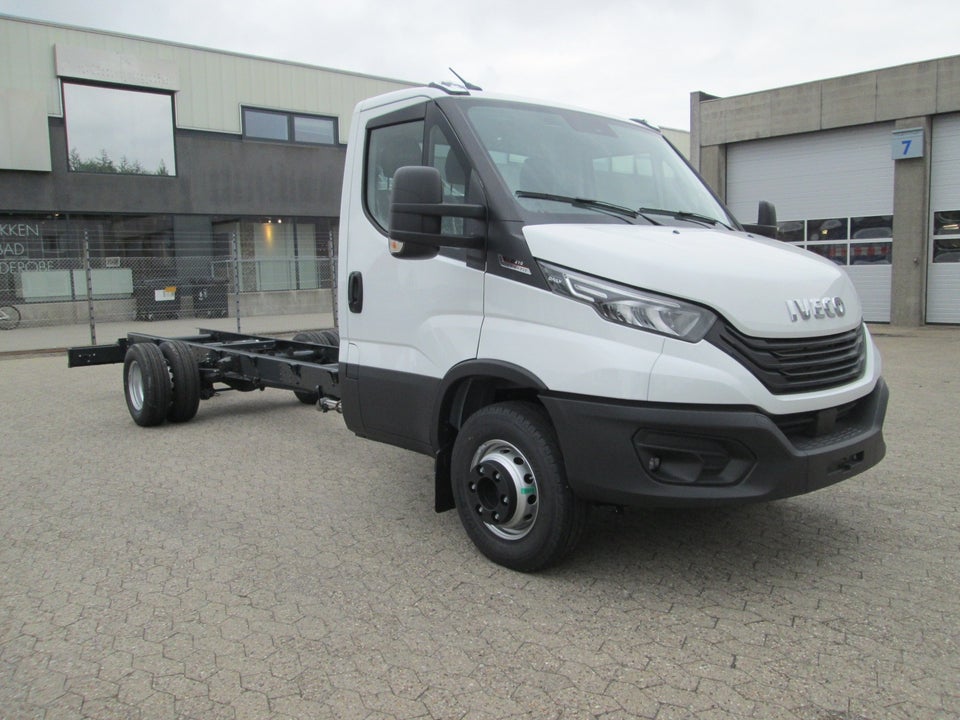 Iveco Daily 3,0 70C21H 4350mm Chassis AG8