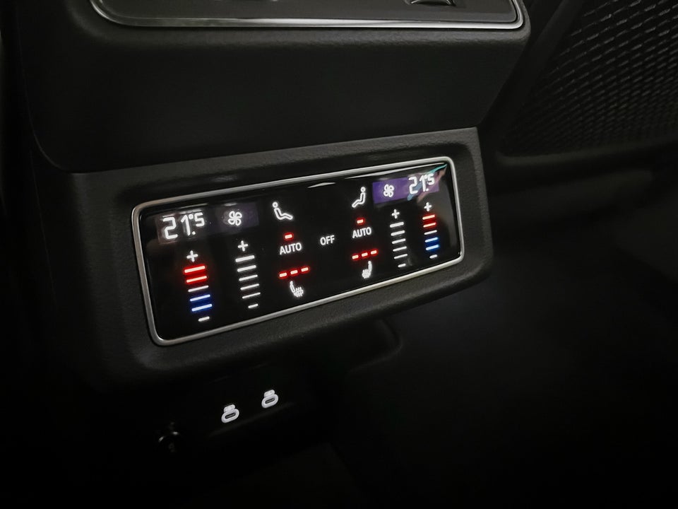 Audi Q8 e-tron 50 S-line Sportback quattro 5d