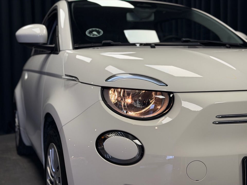 Fiat 500e 42 Icon 3d