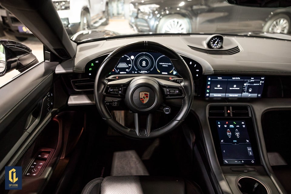Porsche Taycan Performance+ 4d