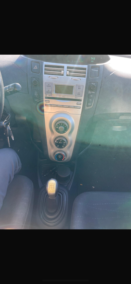 Toyota Yaris 1,3 Luna 5d