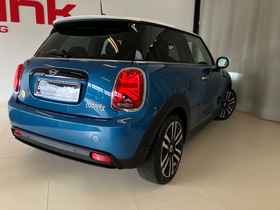 MINI Cooper SE Classic Trim 3d