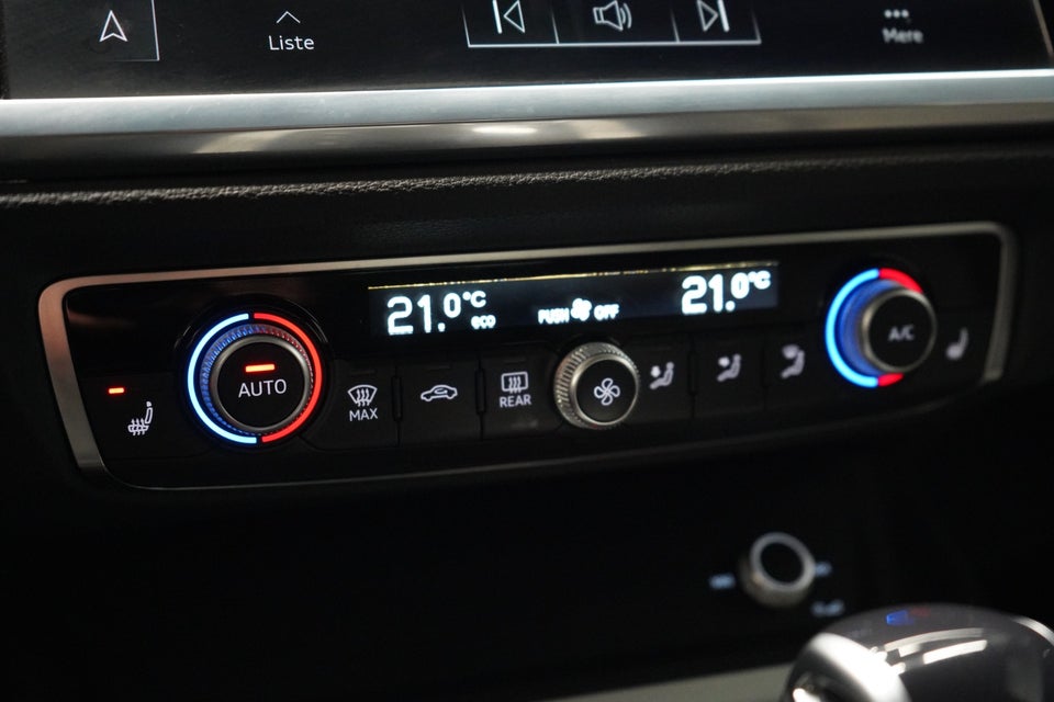 Audi Q3 45 TFSi e Attitude plus S-tr. 5d