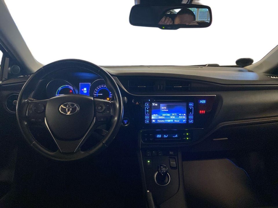 Toyota Auris 1,8 Hybrid H2 Comfort CVT 5d
