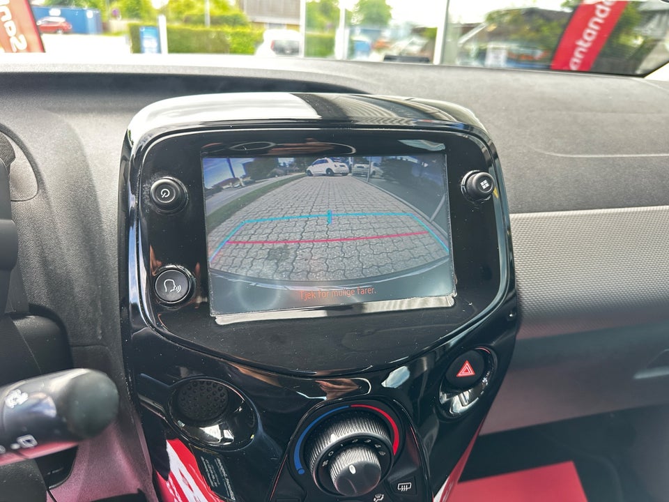 Peugeot 108 1,0 e-VTi 72 Allure+ 5d