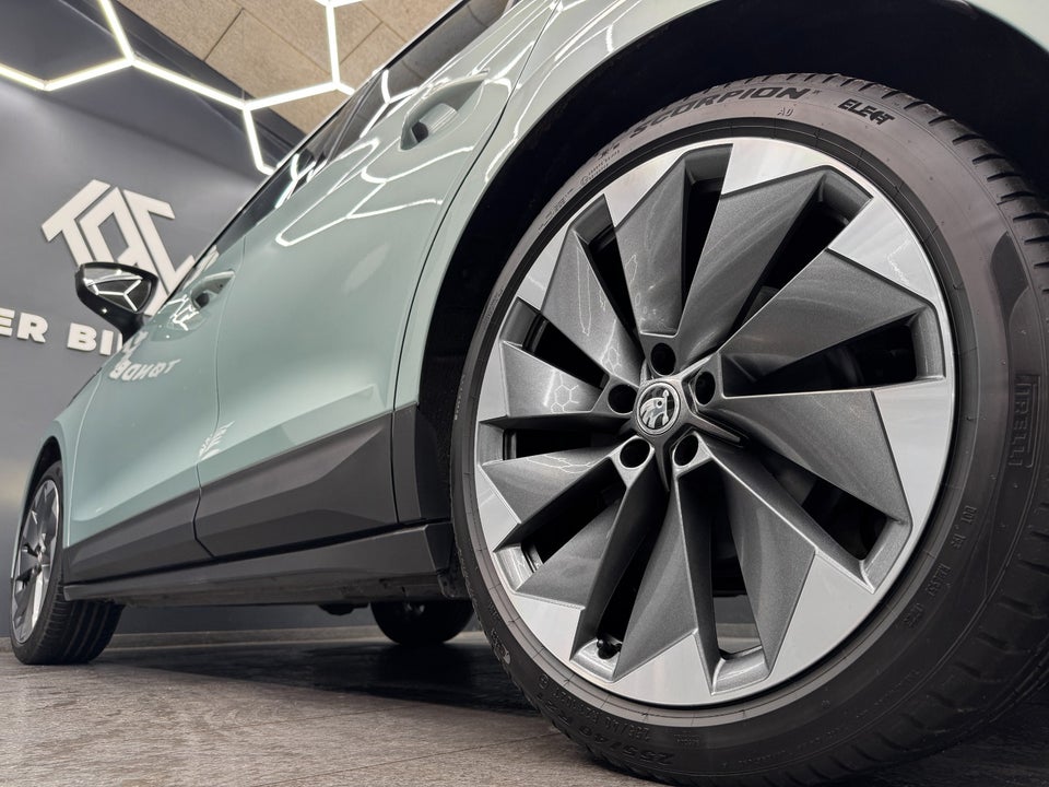 Skoda Enyaq 80 iV ecoSuite 5d