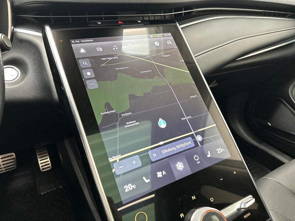 MG Marvel R Luxury 5d