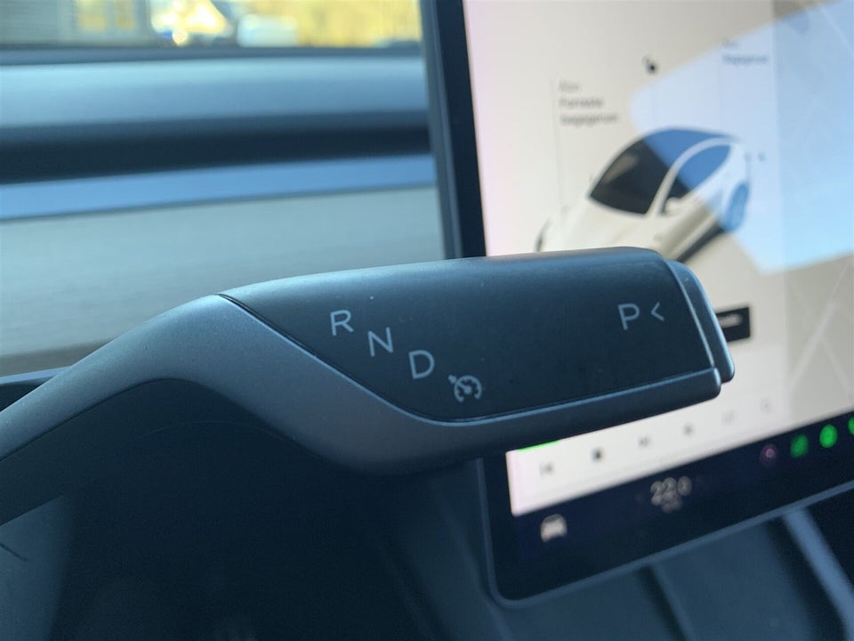 Tesla Model Y Long Range AWD 5d