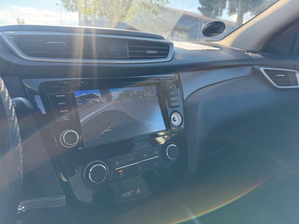 Nissan Qashqai 1,2 Dig-T 115 Acenta 5d