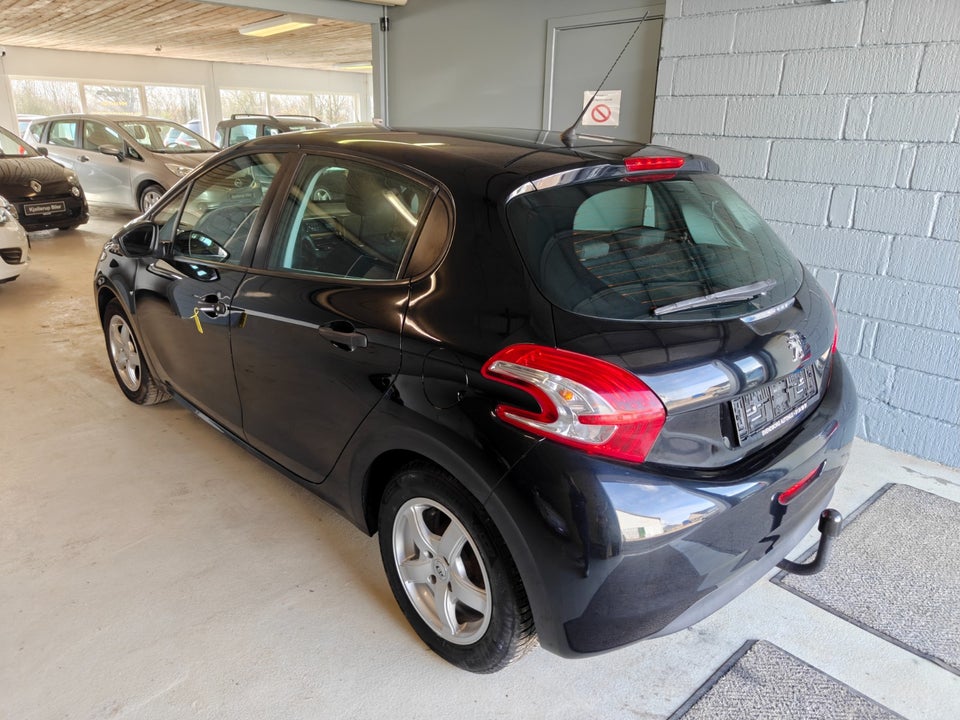 Peugeot 208 1,0 VTi Access Air 5d