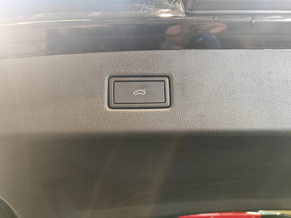 Ford Explorer 79 Select Extended Range AWD 5d