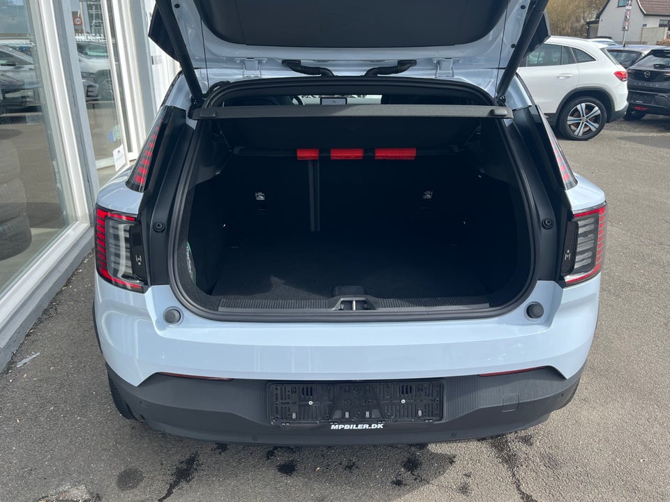 Volvo EX30 Extended Range Ultra 5d