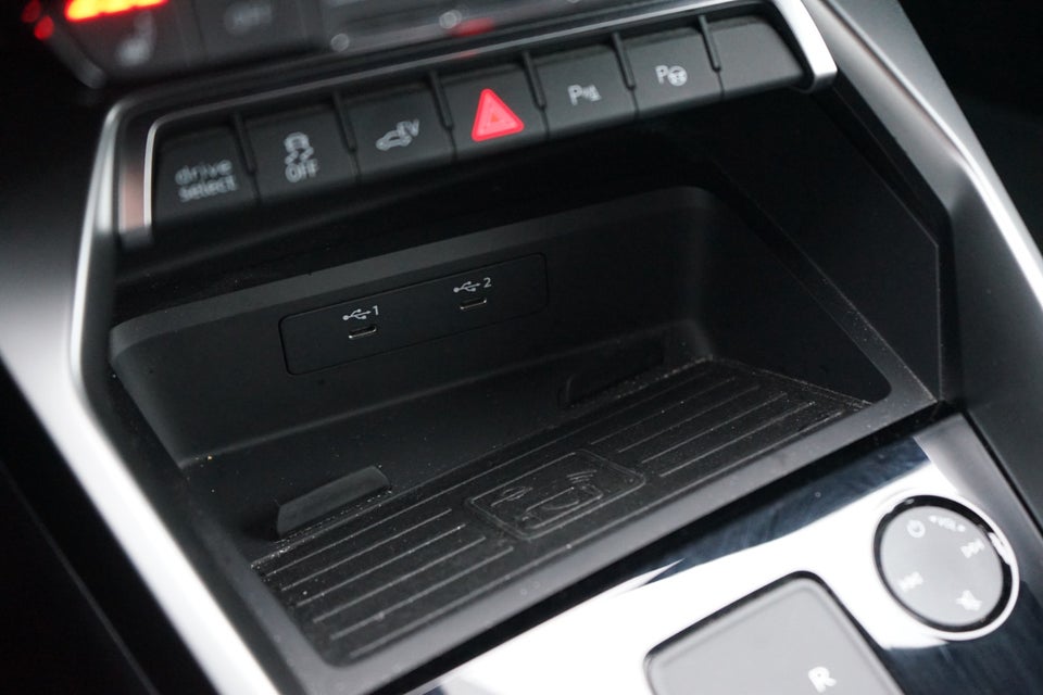 Audi A3 40 TFSi e Prestige Sportback S-tr. 5d