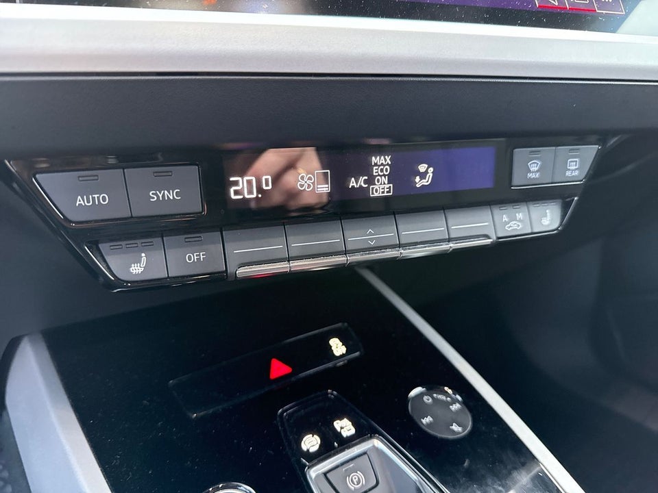 Audi Q4 e-tron 40 Advanced 5d