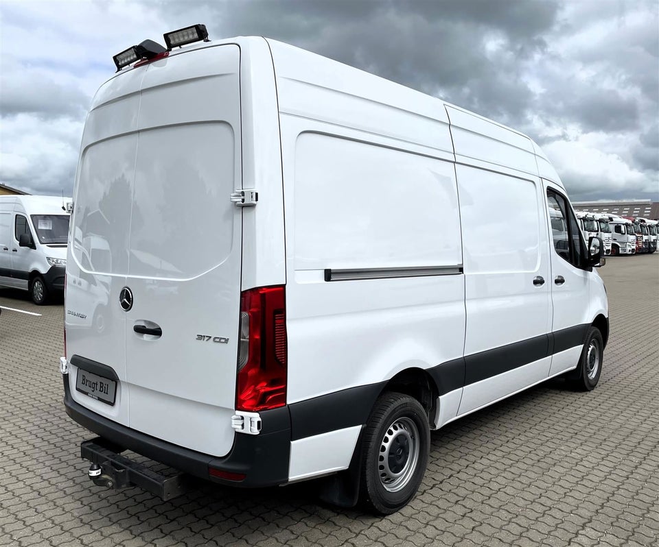 Mercedes Sprinter 317 2,0 CDi A2 Kassevogn aut. RWD