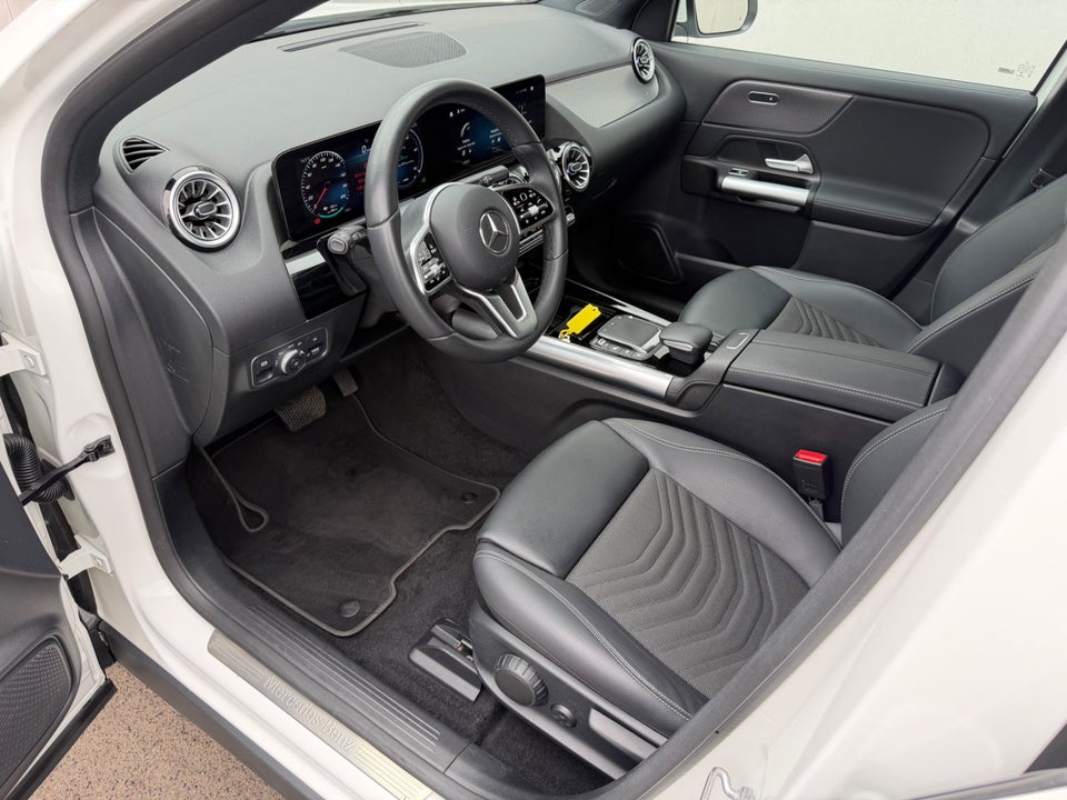 Mercedes EQA250 5d