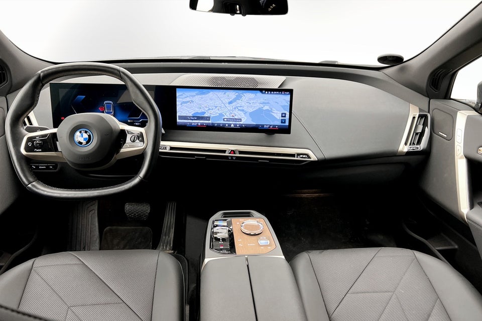 BMW iX xDrive40 Supercharged 5d