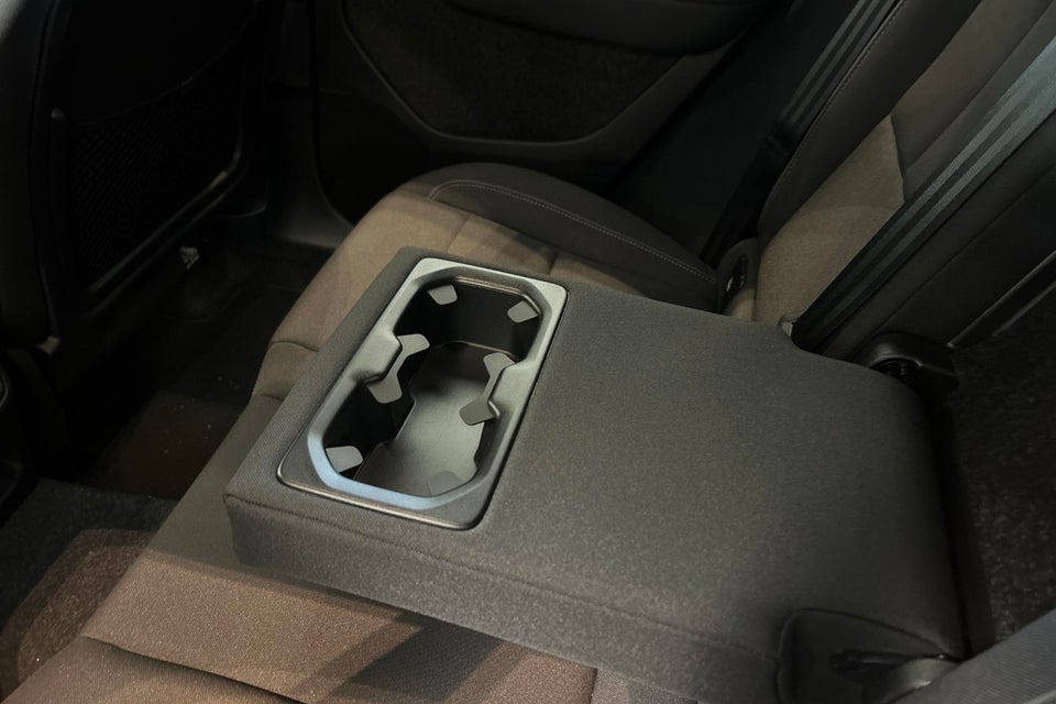 Volvo EX40 Extended Range Black Edition 5d