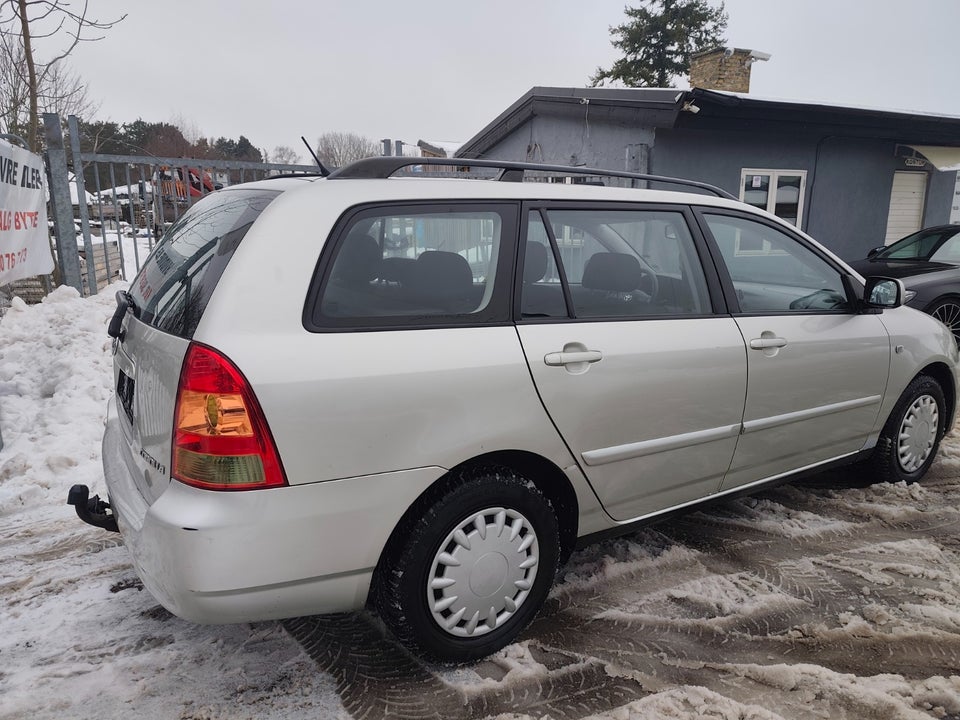 Toyota Corolla 1,6 Sol stc. 5d