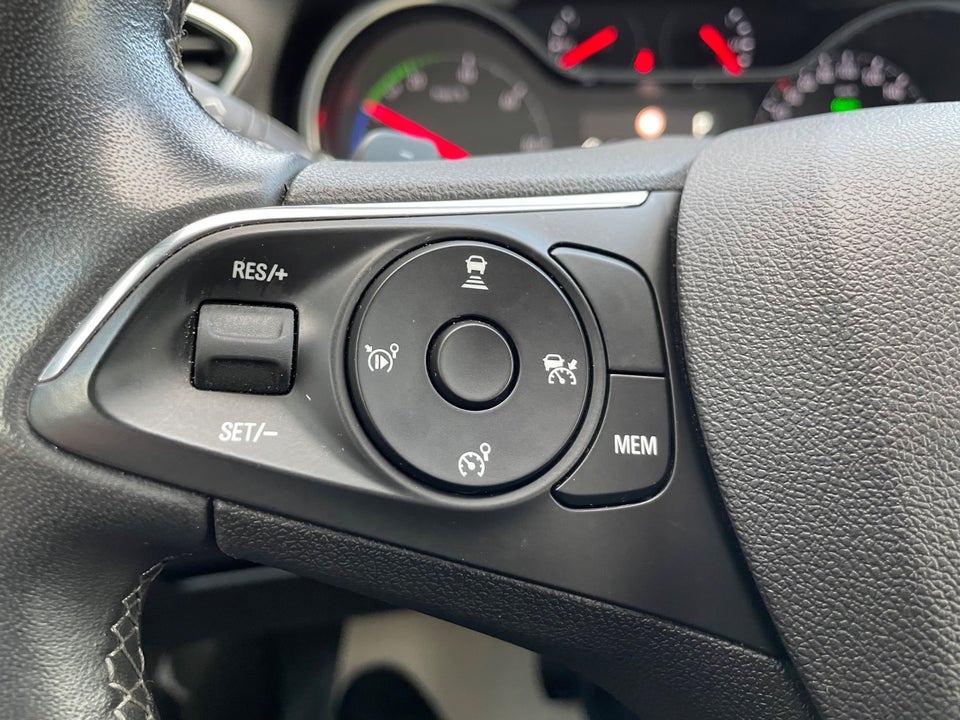 Opel Grandland X 1,6 Hybrid Cosmo Prestige aut. 5d