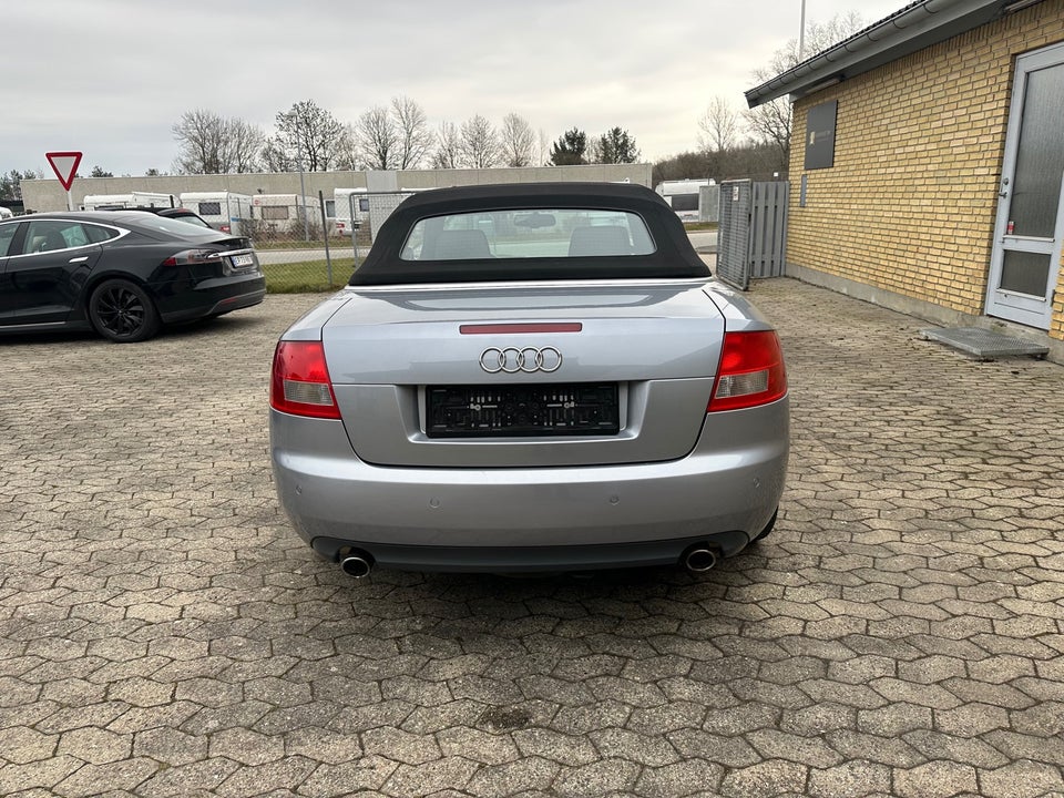 Audi A4 1,8 T 163 Cabriolet 2d