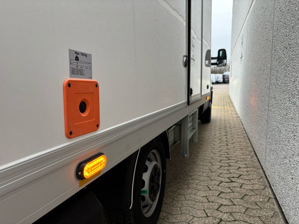 Iveco Daily 3,0 35S18 4100mm Alukasse m/lift AG8