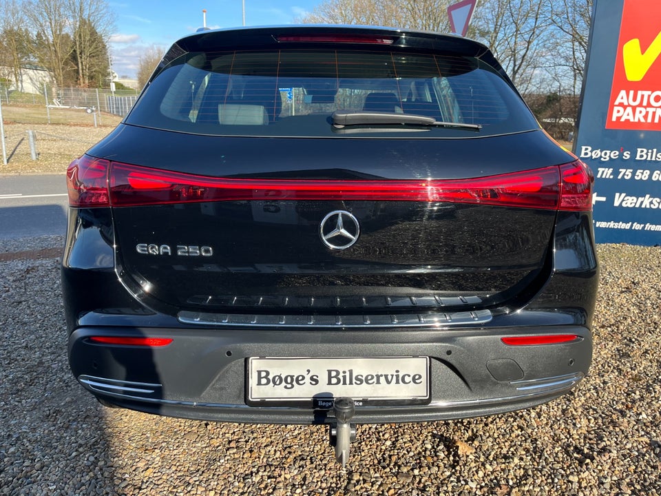 Mercedes EQA250 Progressive Advance 5d