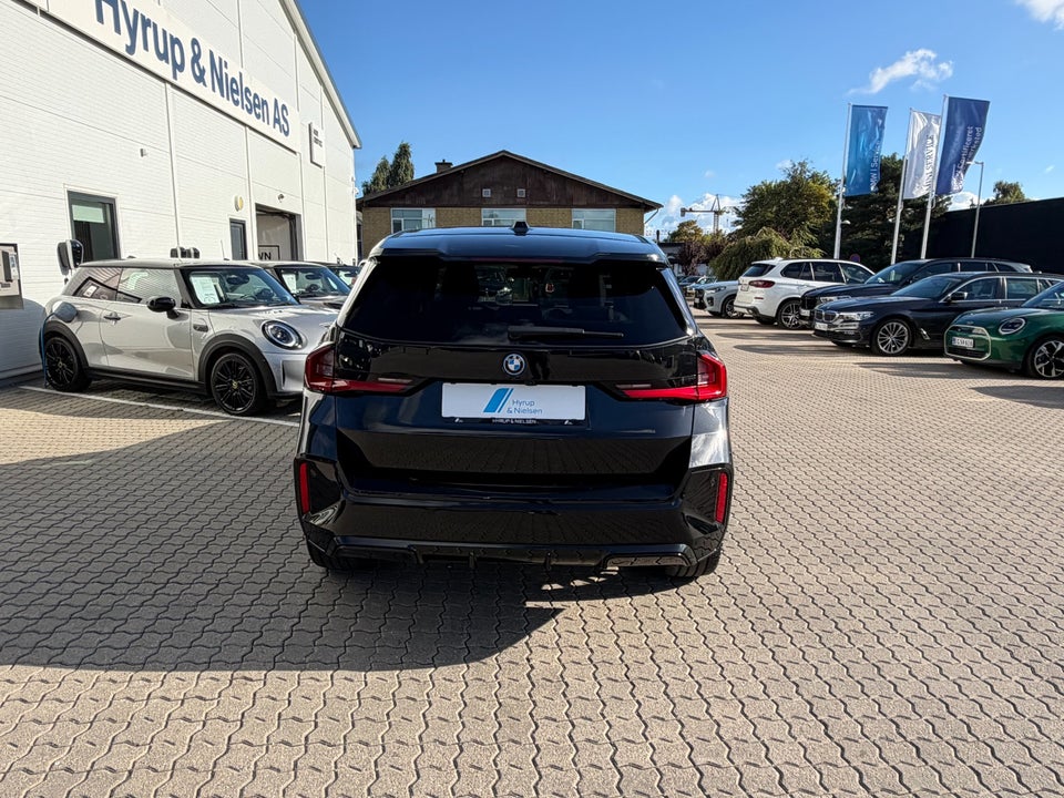 BMW iX1 eDrive20 M-Sport Premium 5d