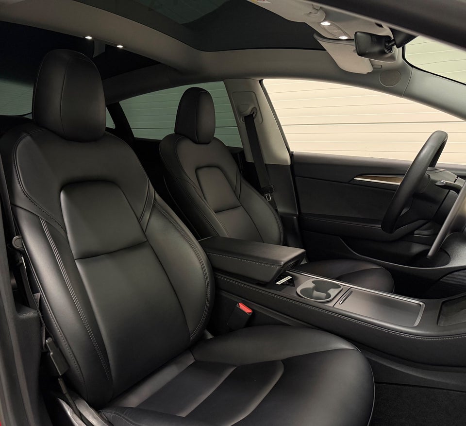 Tesla Model 3 Performance AWD 4d