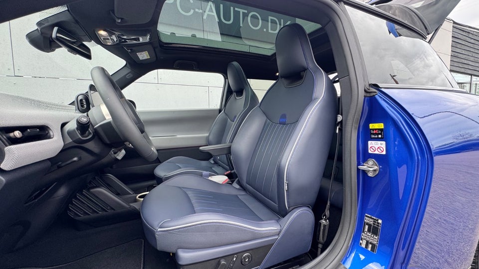 MINI Cooper SE Favoured Trim XL 3d