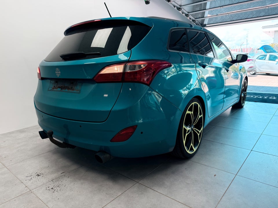 Hyundai i30 1,6 CRDi 110 Trend CW 5d