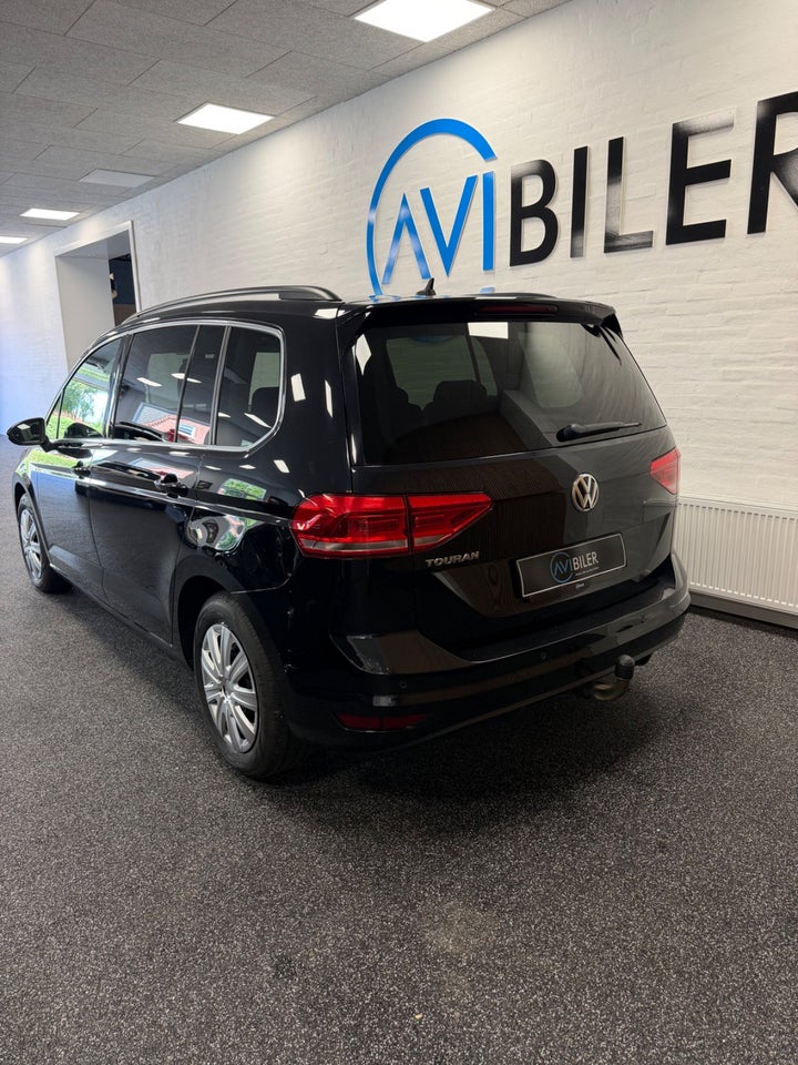 VW Touran 1,6 TDi 115 Comfortline DSG 7prs 5d