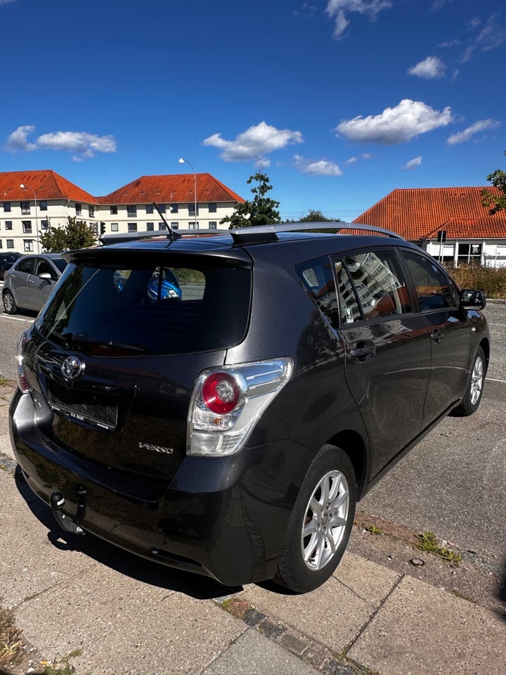 Toyota Verso 1,8 T2 7prs 5d