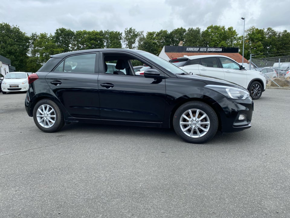 Hyundai i20 1,25 Life 5d