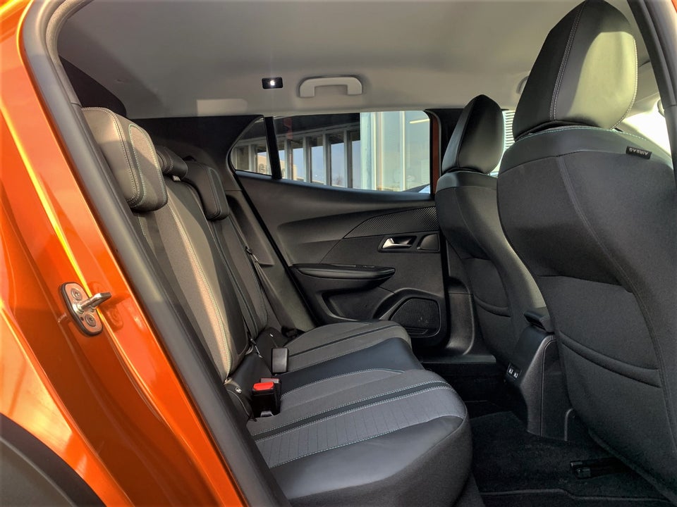 Peugeot 2008 1,2 PureTech 130 Selection Sport EAT8 5d