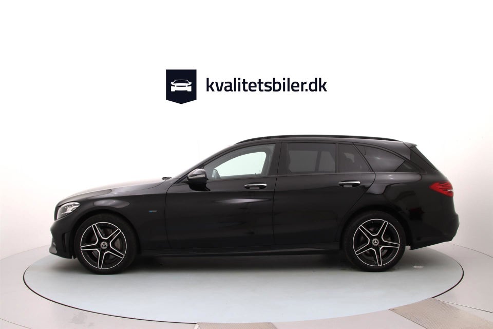 Mercedes C300 de 2,0 AMG Line Night Edition stc. aut. 5d