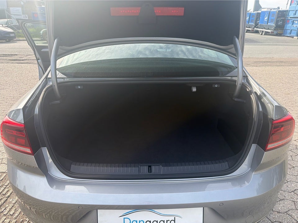 VW Passat 1,4 GTE+ Pro DSG 4d