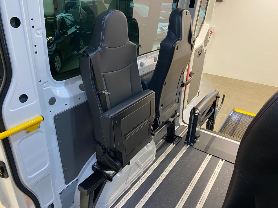 MAN TGE 2,0 3.140 Kombi L3H2 aut. FWD