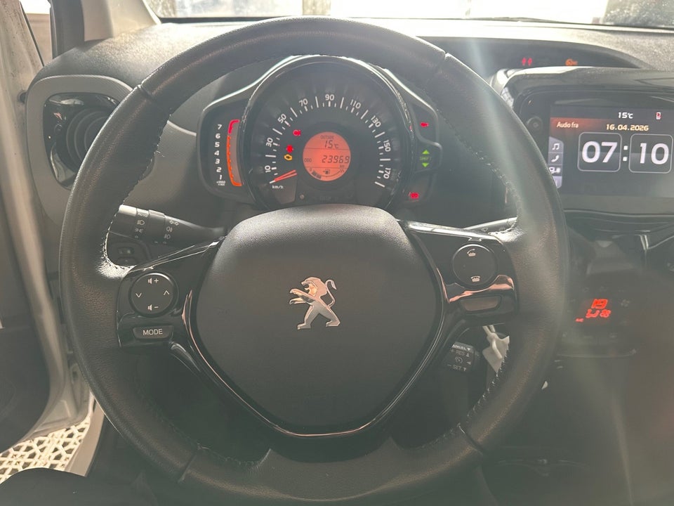 Peugeot 108 1,0 e-VTi 72 Allure+ 5d