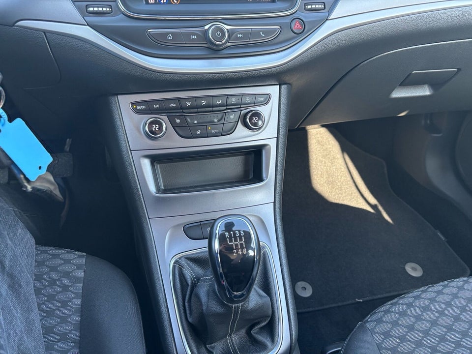 Opel Astra 1,2 T 110 Edition Sports Tourer 5d