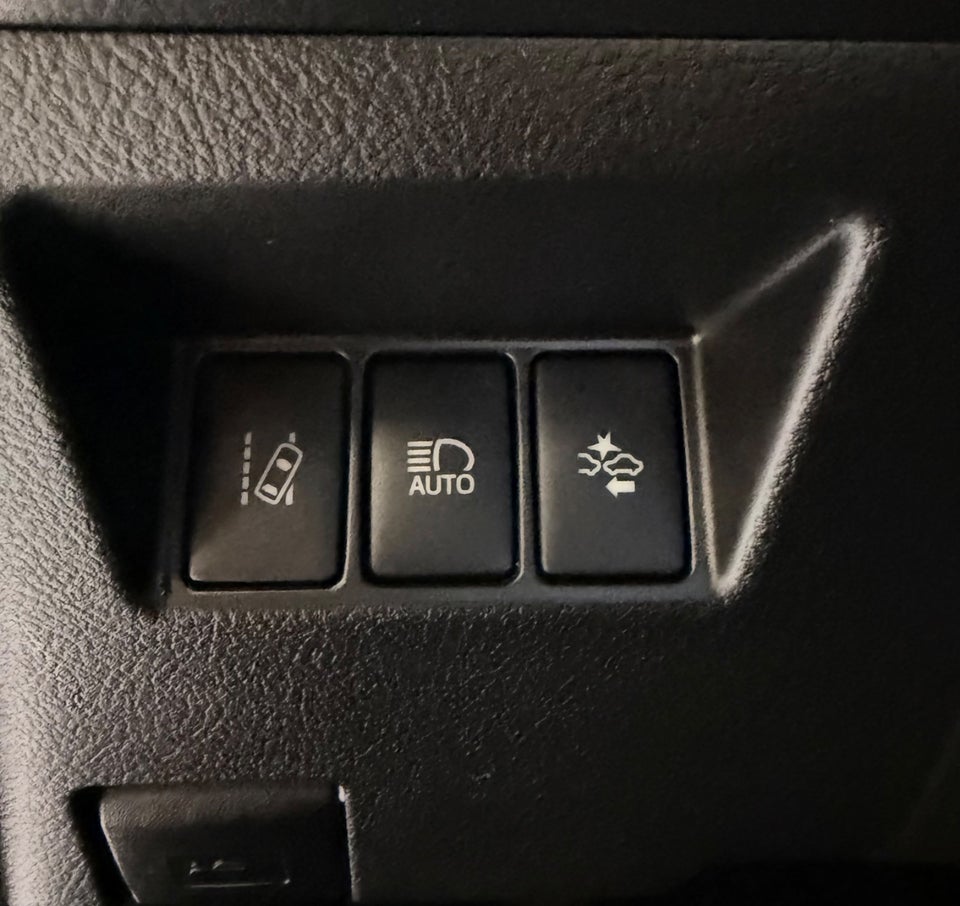 Toyota Yaris 1,5 Hybrid H2 Premium e-CVT 5d