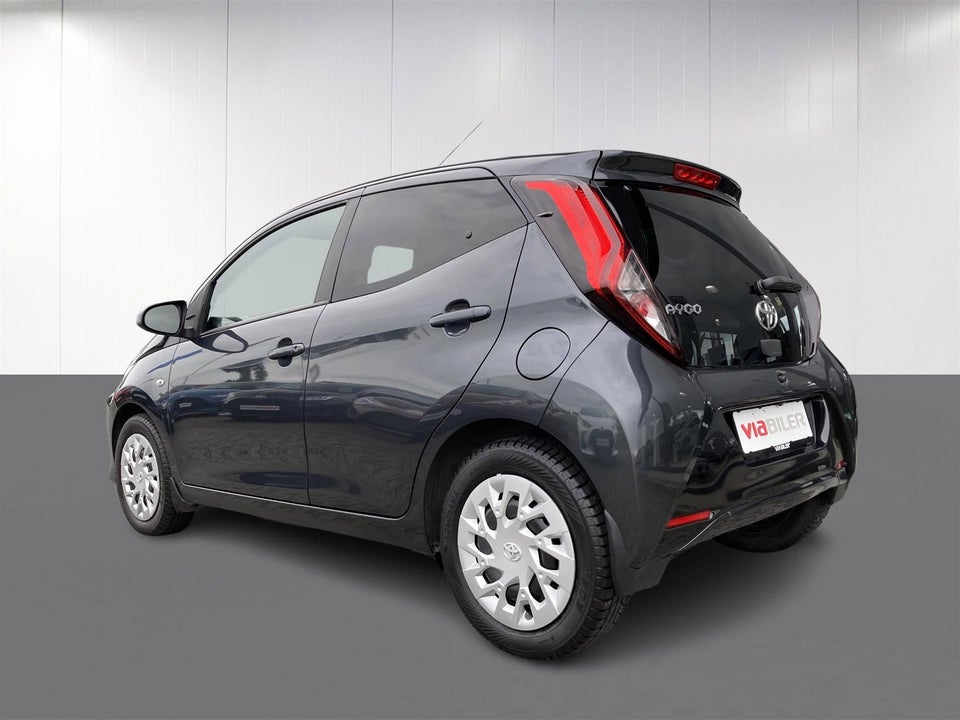 Toyota Aygo 1,0 VVT-i x-pression 5d