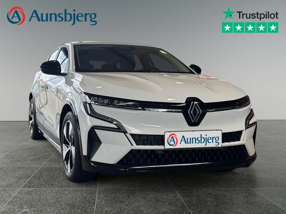 Renault Megane E-Tech 40 Equilibre 5d