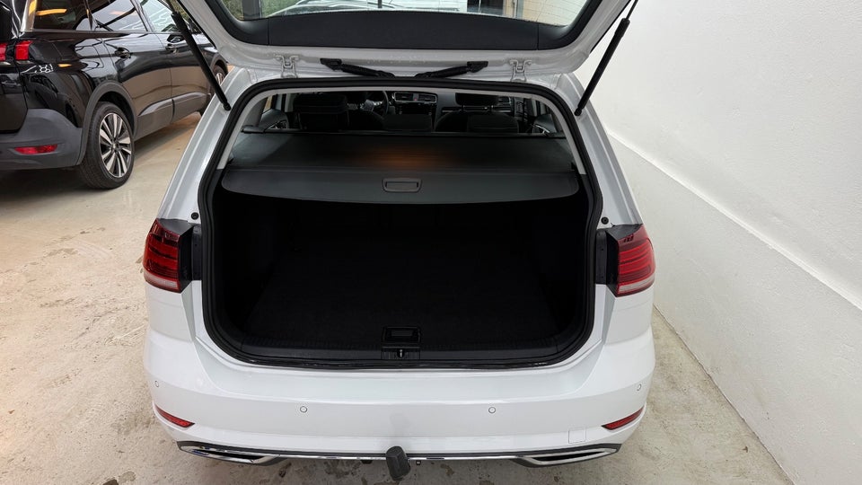 VW Golf VII 1,5 TSi 150 Highline Variant 5d