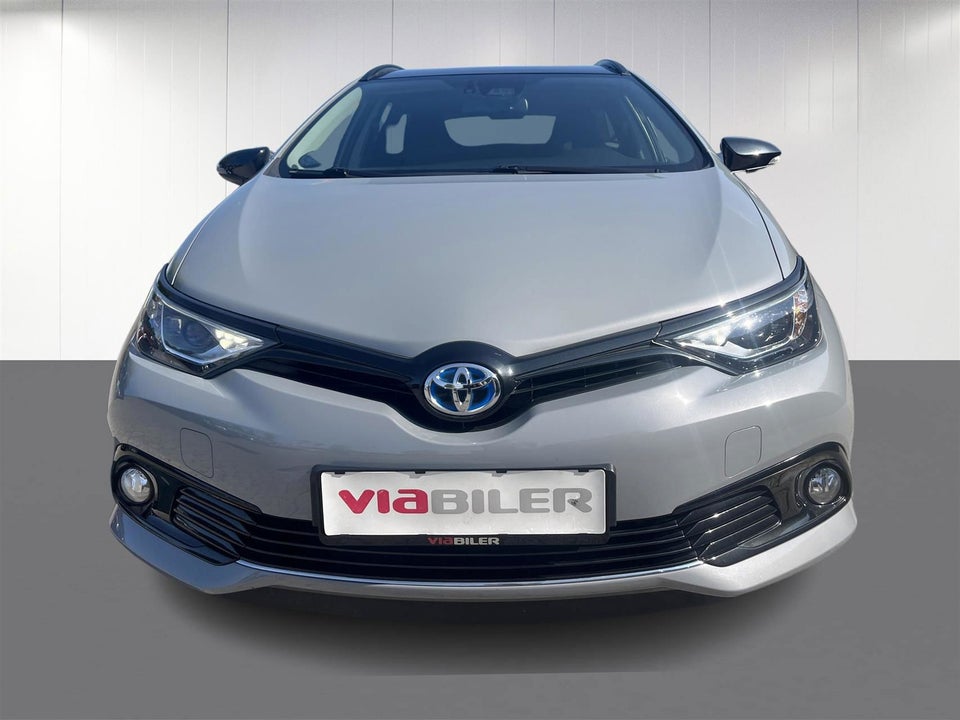 Toyota Auris 1,8 Hybrid Prestige CVT 5d