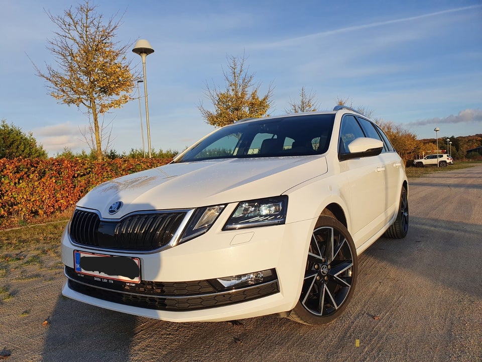 Skoda Octavia 2,0 TDi 150 Celebration Combi DSG 5d